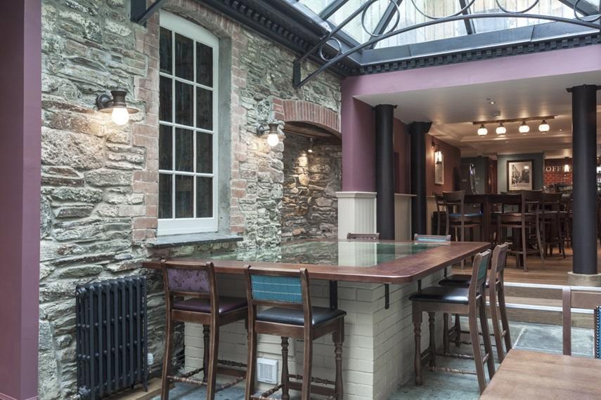 Hotel The Queen'S Head Wetherspoon Tavistock  Exterior foto
